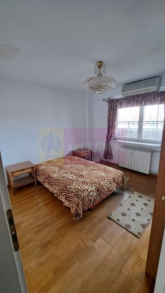 Inchiriere apartament 3(din4)camere pe bd Decebal, metroul M2
